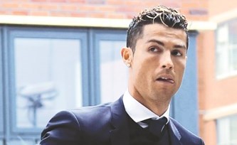 «CR7» يستهل موسمه الكروي في المحكمة بسبب الضرائب