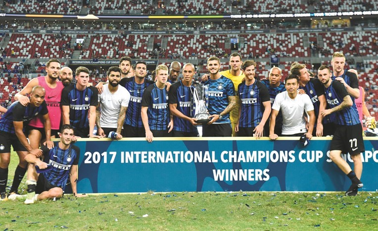 «الأفاعي» تلدغ «رجال كونتي» وترفع كأس الأبطال