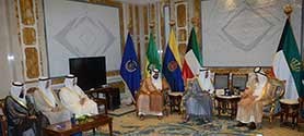 صاحب السمو الأمير الشيخ صباح الأحمد خلال استقباله رئيس مجلس الامة مرزوق الغانم والنواب راكان النصف ود. عودة الرويعي ود. خليل عبدالله وامين عام مجلس الامة علام الكندري﻿