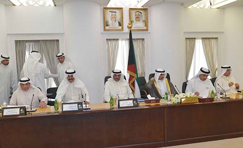 الدقباسي : الحكومة أطلعتنا على الشأن الخارجي والدفاع والأمن ونحن اليوم صف واحد