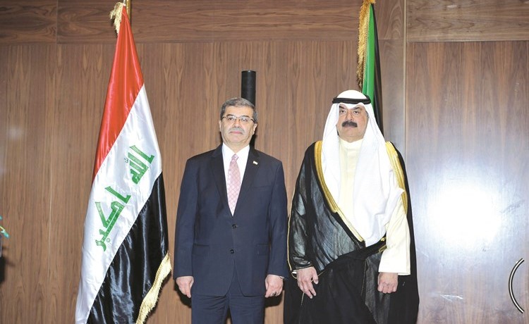 خالد الجارالله والسفير العراقي علاء الهاشمي خلال الحفل	(قاسم باشا)﻿