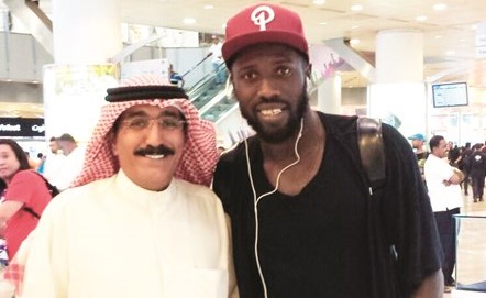 محمد العسكر في استقبال سوما نابي بالمطار ﻿