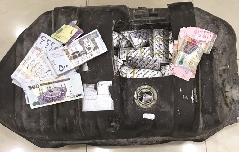 الريالات والدنانير المهربة ﻿