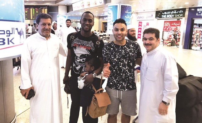 المطوع ونايف وأسد في استقبال كيتا﻿