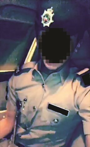الشرطي الذي كان محل انتقاد من مستخدمي مواقع التواصل الاجتماعي﻿