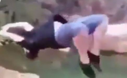 نهايات مأساوية لأشخاص أثناء استعراض مهاراتهم الرياضية