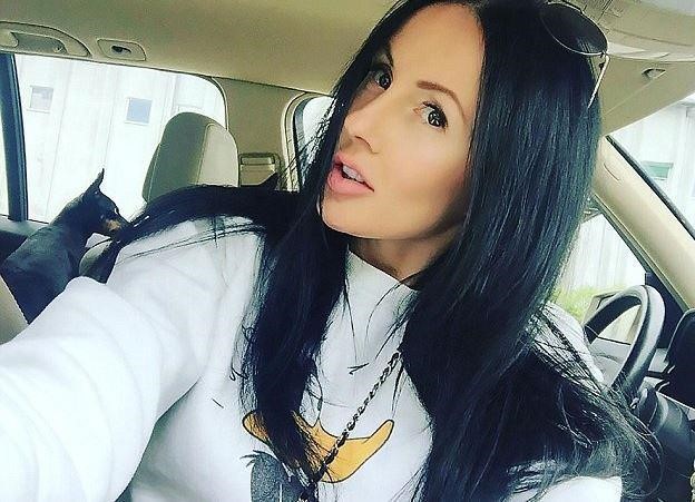 بالفيديو والصور.. حادث يتسبب في وفاة أجمل سائقة دراجة نارية في روسيا