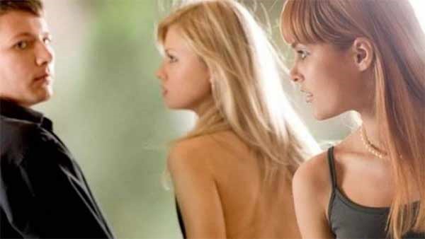 كيف تتعاملين مع زوجك إذا كانت «عينه زايغة»؟