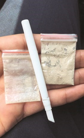 المواد المخدرة التي عثر عليها مع الآسيويين ﻿