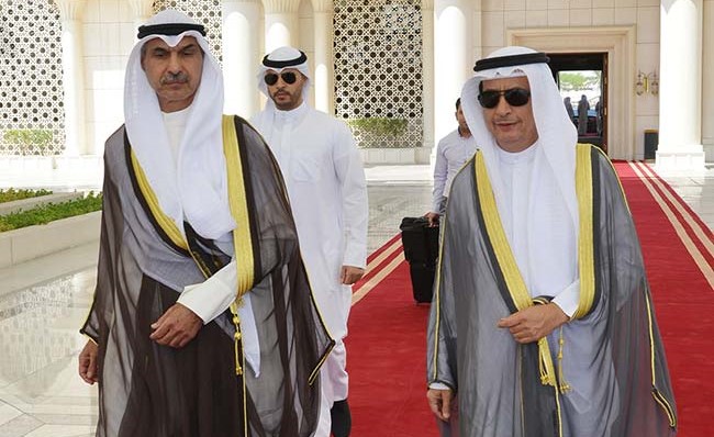  ﻿ممثل صاحب السمو الأمير الشيخ صباح الأحمد المستشار بالديوان الأميري د. يوسف الإبراهيم لدى مغادرته البلاد بحضور السفير مجدي الظفيري