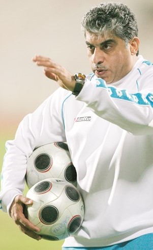 عيسى فلاح ﻿