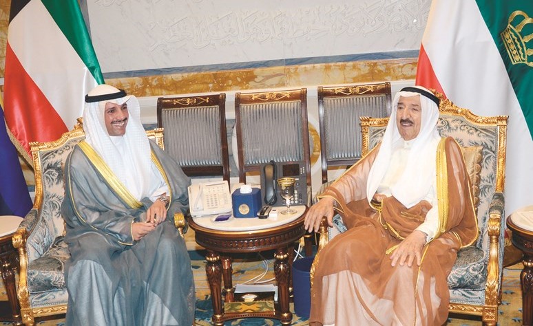 صاحب السمو الامير الشيخ صباح الاحمد مستقبلا رئيس مجلس الأمة مرزوق الغانم ﻿