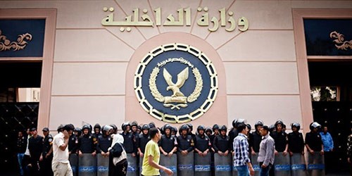 مصر: مقتل ضابط شرطة وثلاثة ارهابيين في تبادل لإطلاق النار جنوبي البلاد
