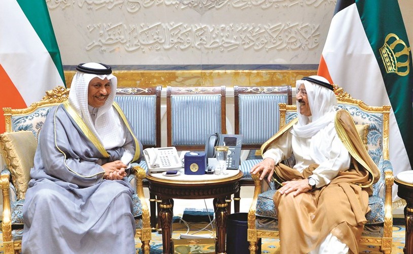 صاحب السمو الأمير خلال استقباله سمو رئيس الوزراء الشيخ جابر المبارك ﻿