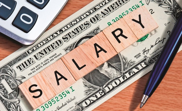 نصف الخريجين الجدد يحصلون على راتب أقل من 1000 دولار