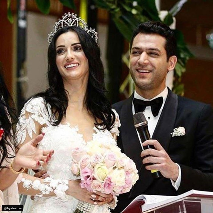صور أشهر زيجات المشاهير في 2017 صراع الأجمل والأسوأ على فستان الزفاف