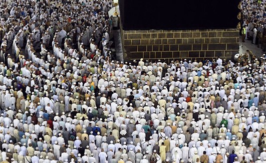أمن مكة يوضح حقيقة انتحار امرأة في الحرم المكي