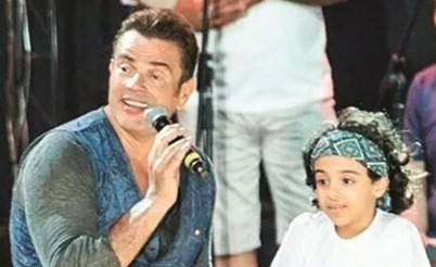عمرو دياب ومحمد عمرو أصغر معجبيه﻿
