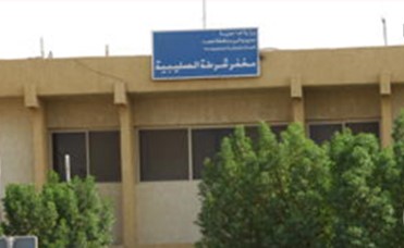 مواطنة لمخفر الصليبية: زميلي هددني بالضرب وسبني في مقر العمل