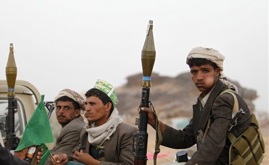 الحوثيون يحاصرون «صالح» ويمنعون نواب حزبه من مغادرة صنعاء