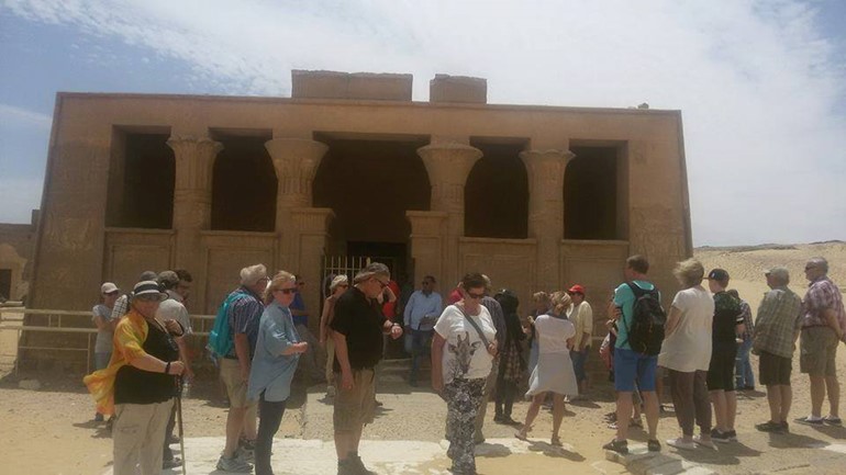 قصة الأميرة العاشقة التي بنى طه حسين منزله بجوار قبرها