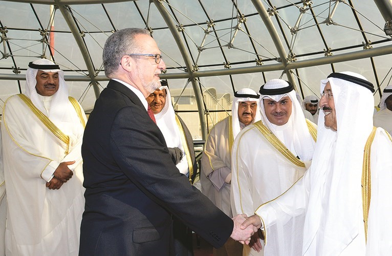 السفير الاميركي لورانس سيلفرمان في وداع صاحب السمو الامير ﻿