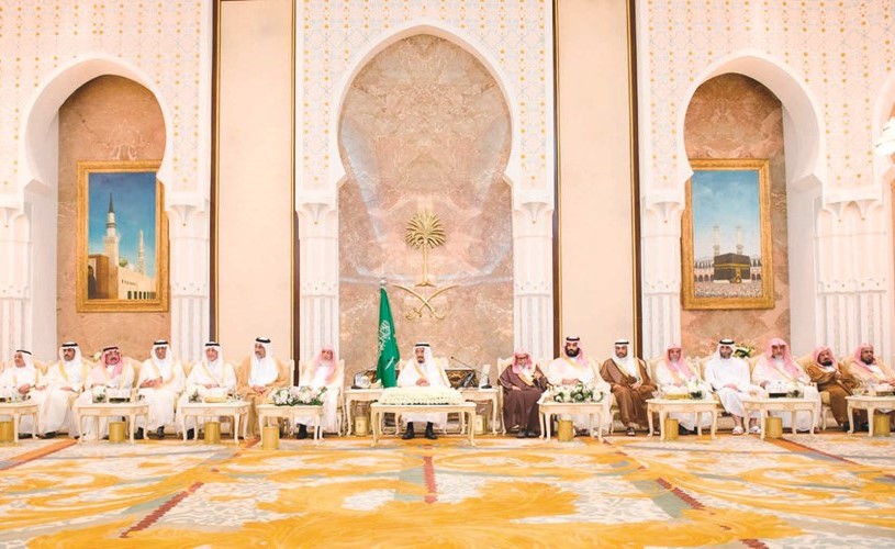 خادم الحرمين الشريفين يستقبل أصحاب السمو الأمراء ومفتي عام المملكة وكبار المدعوين من دول مجلس التعاون الخليجي	(واس)﻿