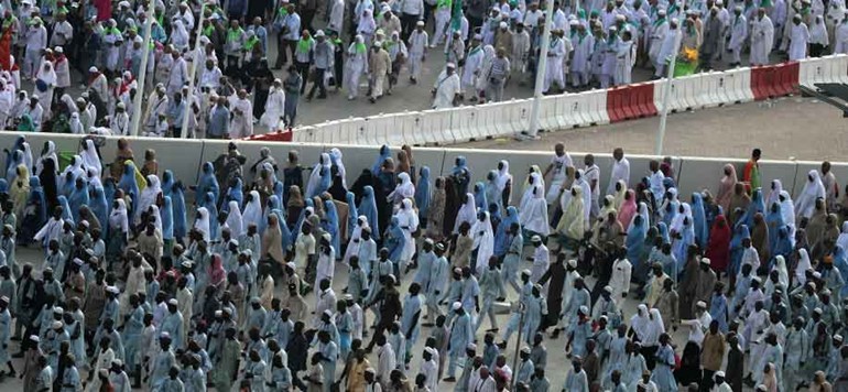 خلال توجه الحجيج لرمي الجمرات 