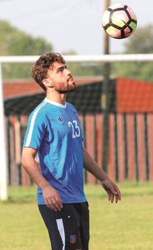 السوري حميد ميدو يجيد اللعب في اكثر من مركز﻿