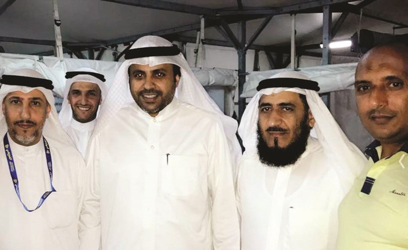محمد الجبري وم.فريد عمادي واحمد الضويحي والزميل أسامة أبو السعود في مشعر منى ﻿