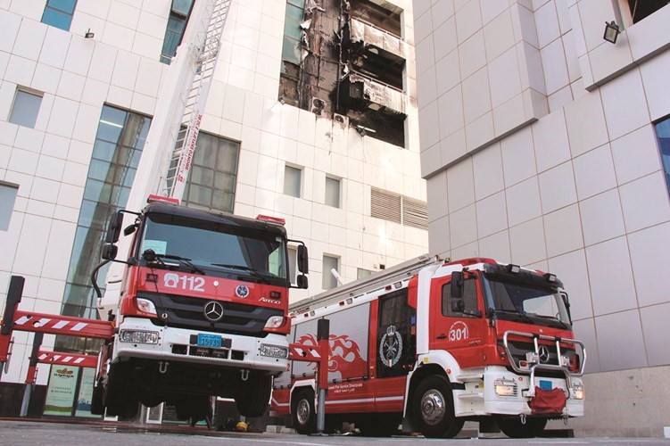 عربات الإطفاء هرعت الى موقع الحريق خلال 4 دقائق﻿