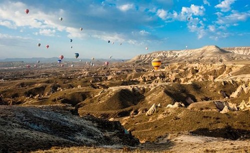 استقال من عمله ليجوب العالم.. نصائح شابٍّ زار 60 دولةً في 3 أعوام لمحبِّي السفر