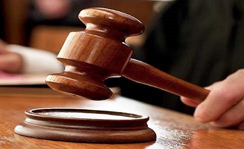 سيدة مصرية تقاضي طليقها بسبب كلمة “بابا”‎