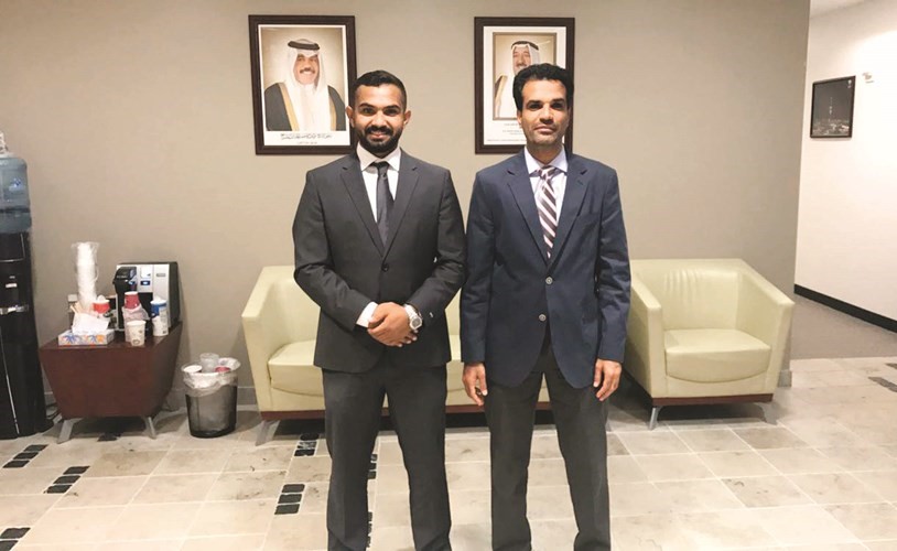 د.محمد الرشيدي خلال لقائه سعود الشمري﻿