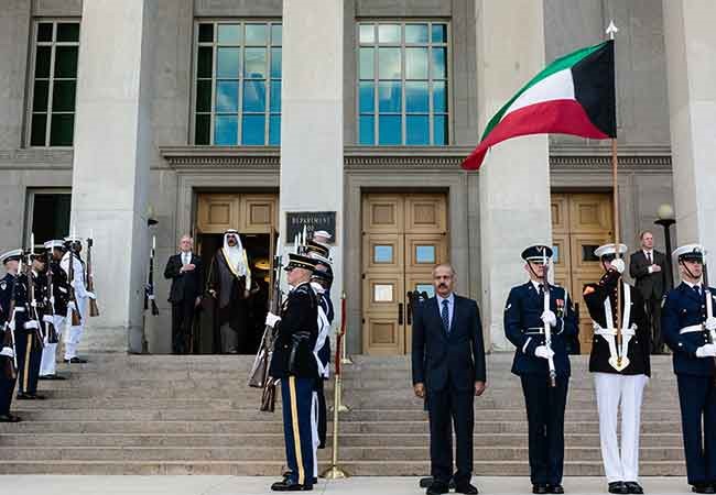 وزير الدفاع الأميركي: الاستقرار الإقليمي يتعزز بالتزام الكويت القوي الذي تظهره دائما بمحاربة الإرهاب