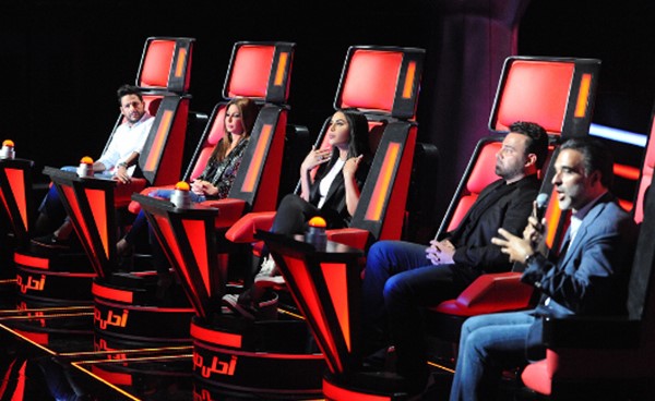 بالفيديو.. لجنة تحكيم "ذا فويس" معاً باستثناء إليسا.. وهكذا التقت أحلام بماريتا الحلاني !