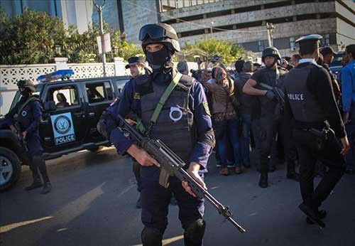 الأمن المصري يقتل 10 يشتبه أنهم متشددون بالقاهرة