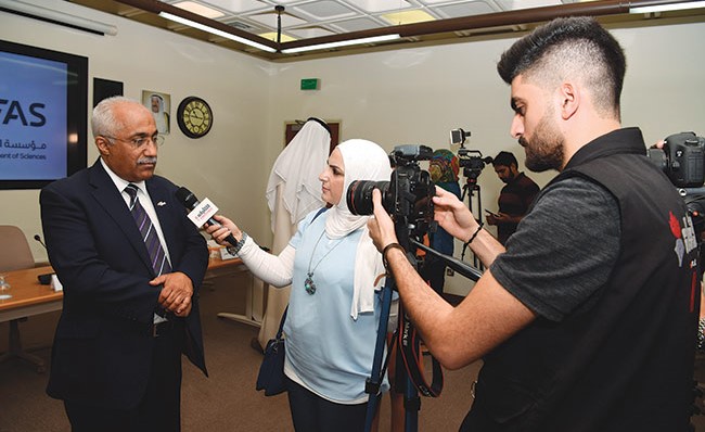د. محمد سلمان متحدثا لـ «الأنباء»