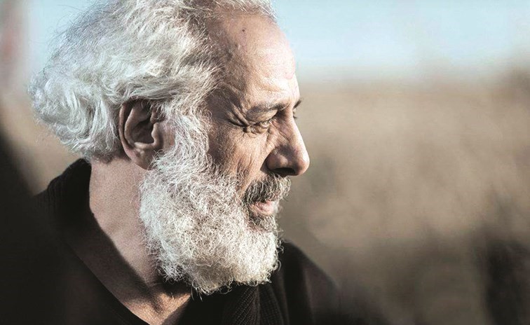 «مسافرو الحرب» ..حكاية سوريين يلهثون وراء أحلامهم الضائعة