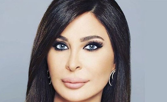 بالفيديو.. حالة نادرة.. شابة مجهولة يُغمى عليها في غرفة إليسا!