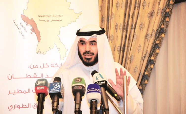 اسامة المناور متحدثا﻿