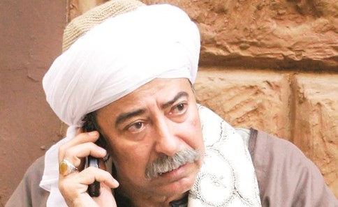 أشرف زكي ينفي وفاة صلاح السعدني ويؤكد: «العمدة بخير»