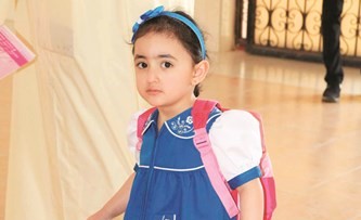 بداية المشوار التعليمي لـ «رياض الأطفال» .. دموع وفرح