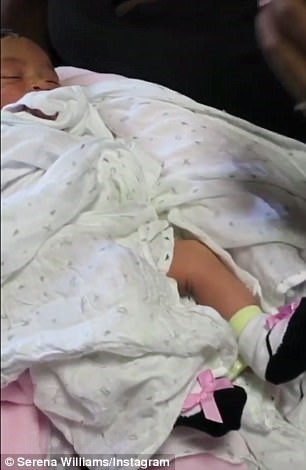 أول صور لطفلة سيرينا وليامز: "واجهنا مضاعفات"