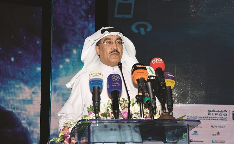 الزميل عدنان الراشد يلقي كلمة جمعية الصحافيين