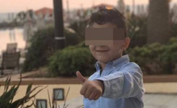 بالفيديو.. القبض على خادمة أدخلت شفاطة الماء بحلق طفل في حظيرة حيوانات