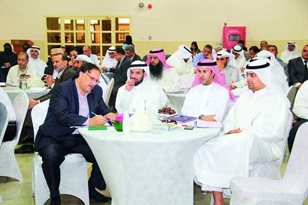 عدد من الموجهين