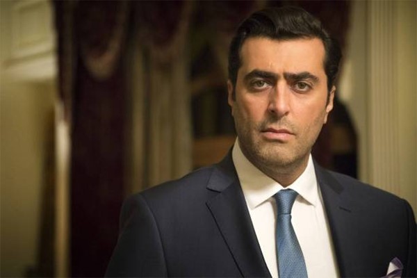 شاهد.. زوجة باسم ياخور تشعل مواقع التواصل بإطلالة مارلين مونرو