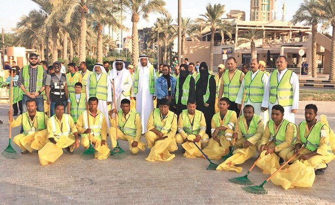 عدد من المشاركين في الحملة﻿