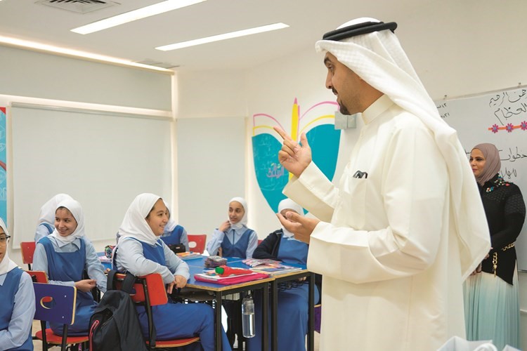 جانب من المحاضرة التعريفية حول مفاهيم التوفير والادخار ﻿